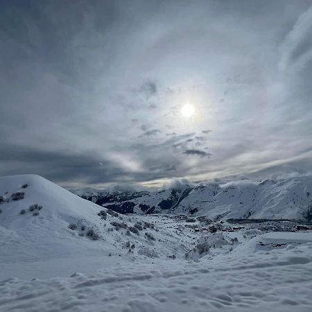 Touch The Mountains, Twins Hotel, New Гудаури Экстерьер фото