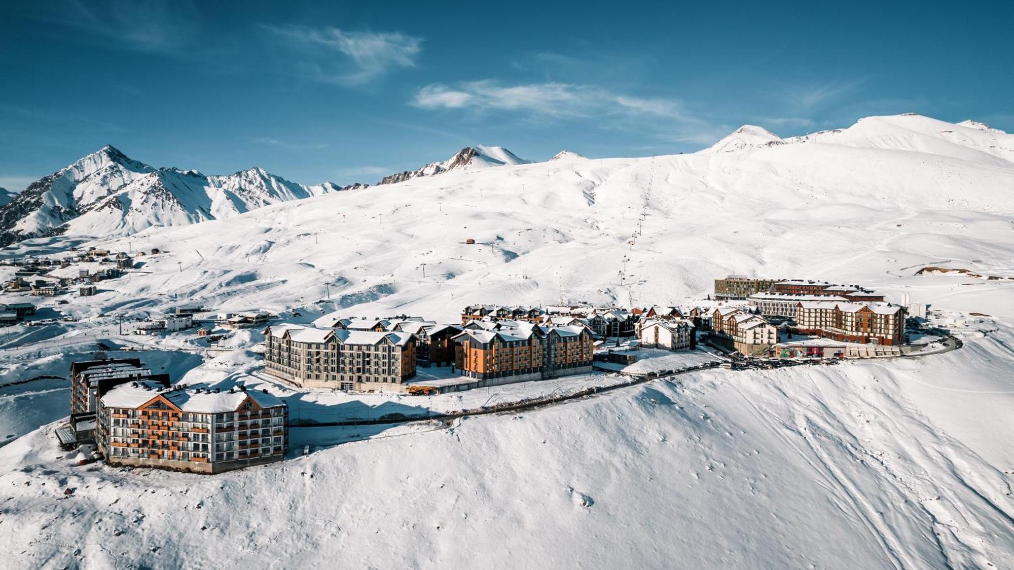 Touch The Mountains, Twins Hotel, New Гудаури Экстерьер фото